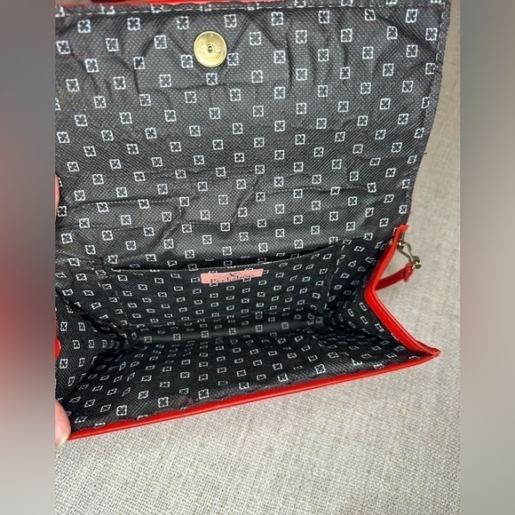 Clutch crossbody shoulder bag purse red removable strap envelope snap closure​​ - Picture 7 of 13